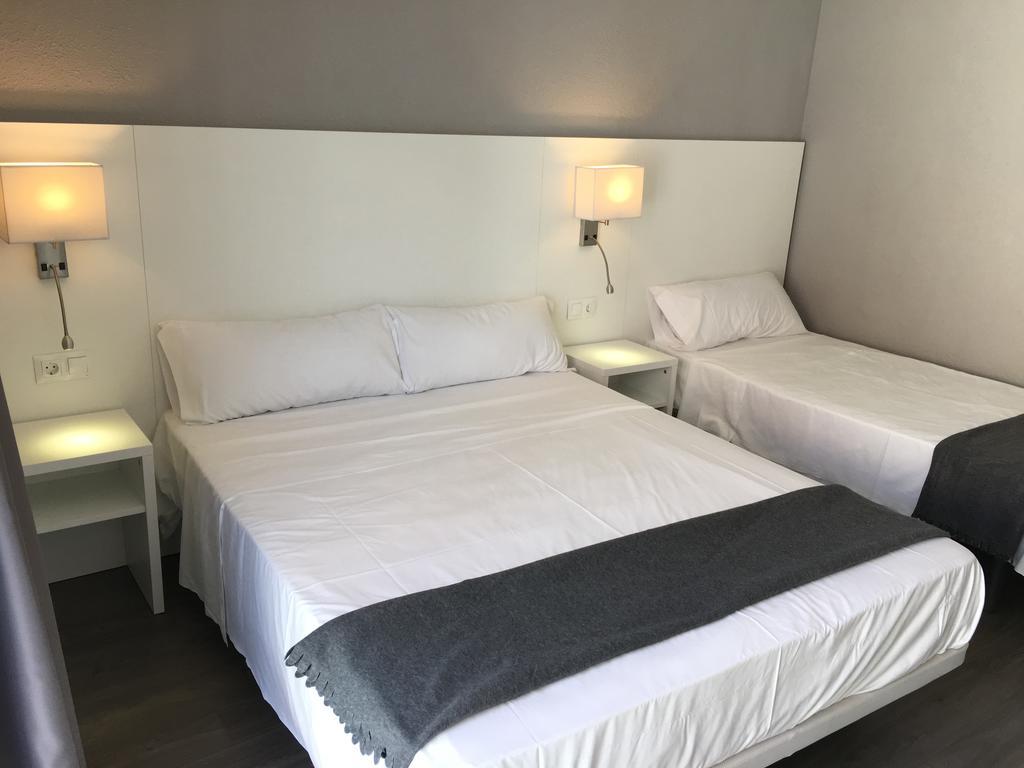 Hostal Boutique Bbb Auto Check In Бенідорм Екстер'єр фото