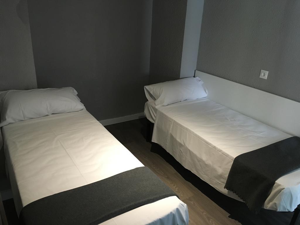 Hostal Boutique Bbb Auto Check In Бенідорм Екстер'єр фото